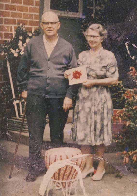 Image of Alma and Robert STRONG’s Golden Wedding.