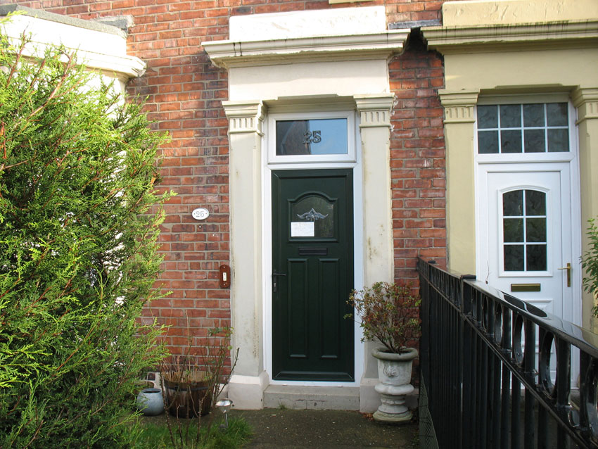 Image of Front door of 25 Bede Burn Rd. Photo: Vin Mullen.