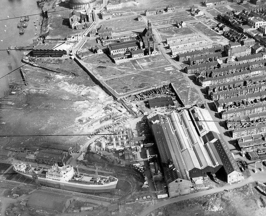 Image of 1958-61 view of Palmer’s Engine Works.