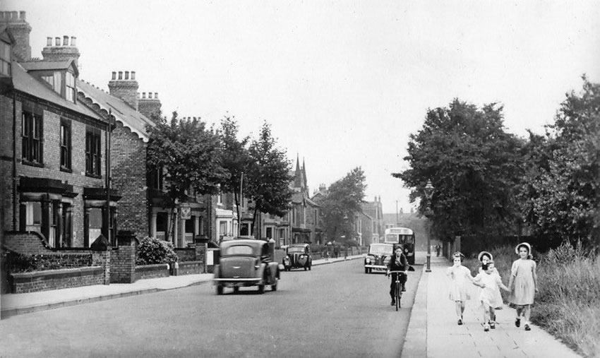 Image of Postcard of Bede Burn Road.