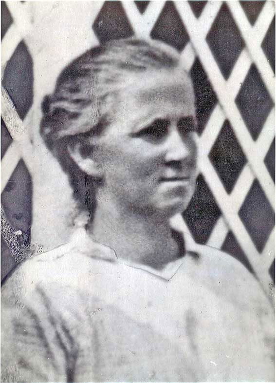 Image of Alma’s great-aunt Minnie ROSE, twin sister to Alice Maud ROSE.