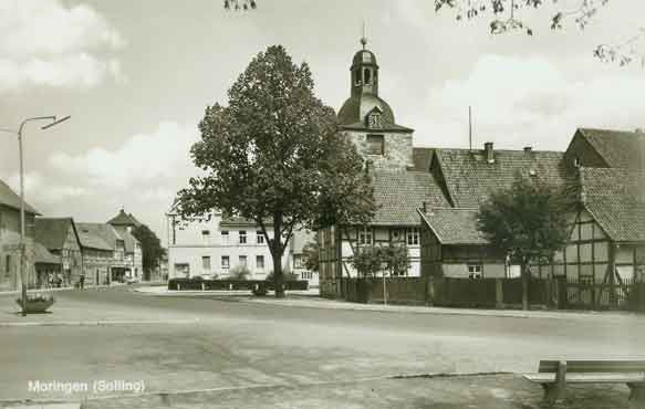 Image of Moringen Post Office, with old houses.