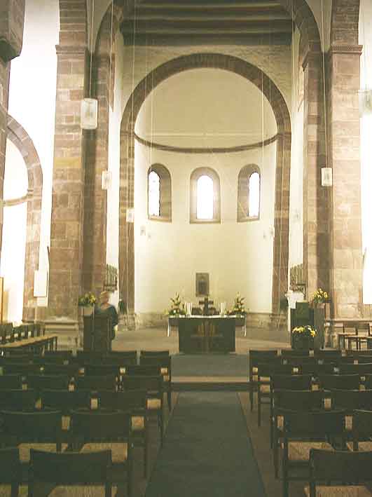 Image of Fredelsloh: Photo of the interior of the Klosterkirche (Monastery Church).